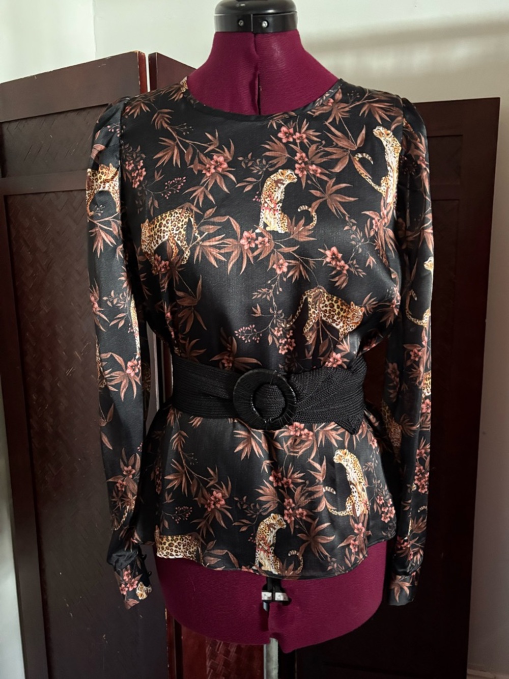 Wild leopard cat printed silky machine washable blouse 70s look small medium